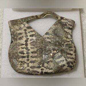 Vince Camuto Purse color black, tan and light blue 👛